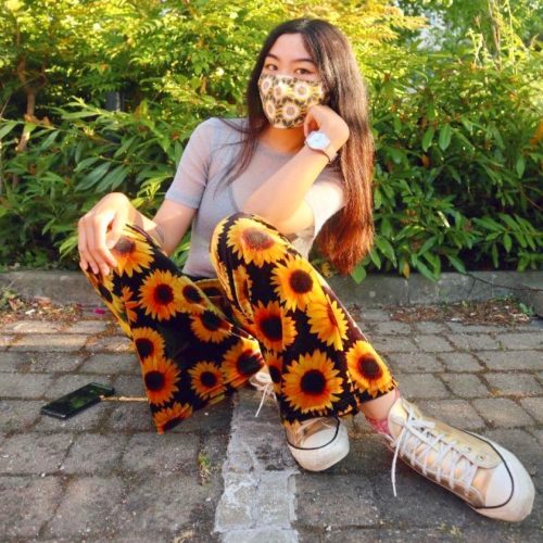 Facemasks_Blog_01_05_20 Liberty_sunflowers_face_mask