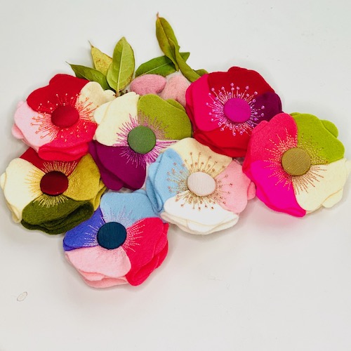Lapel_brooches_Blog_01_10_20 Lapel_brooches_collection_of_4_colourways_designs