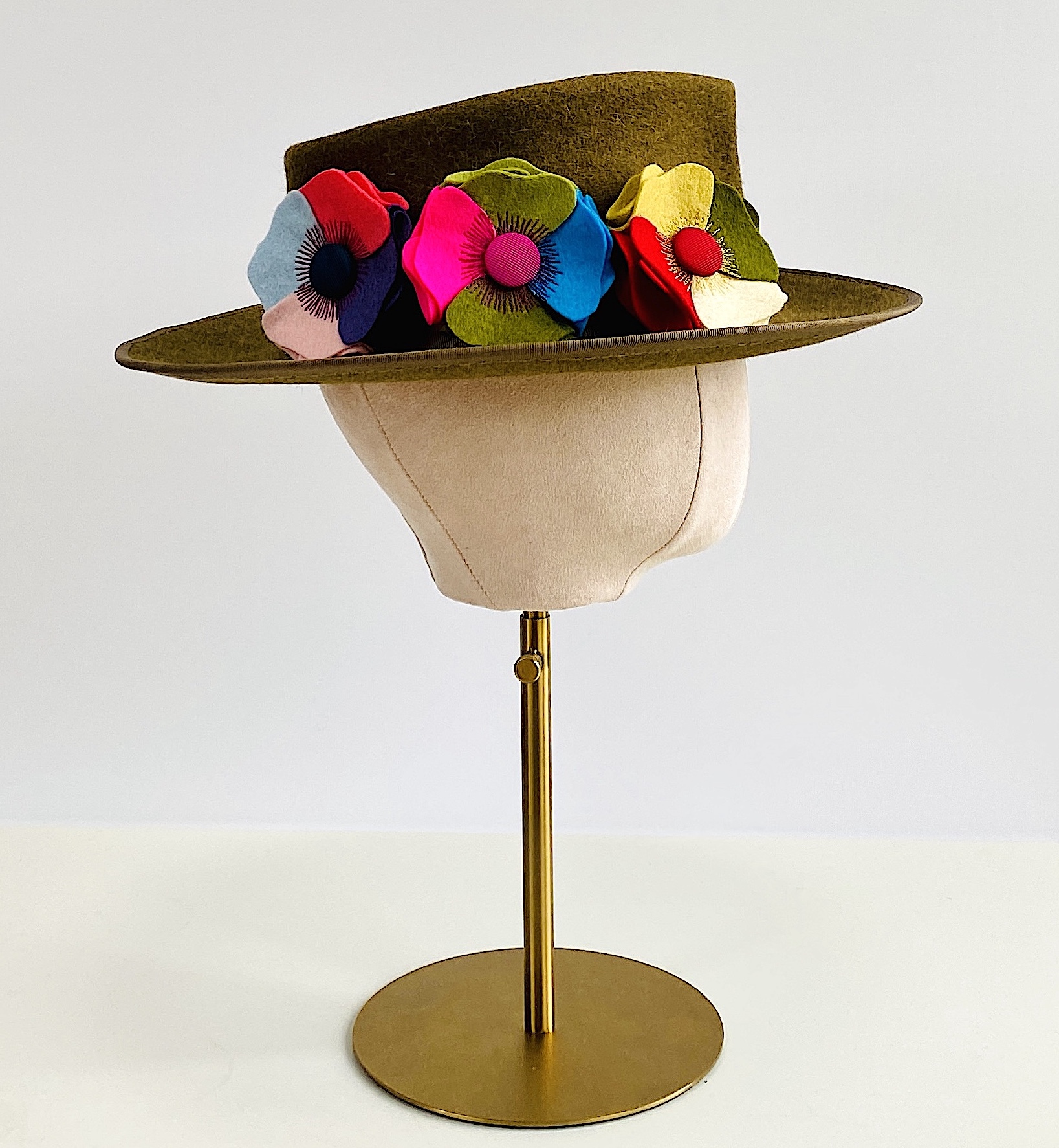 Selection of merino wool felt flowers Selection of merino wool felt flowers