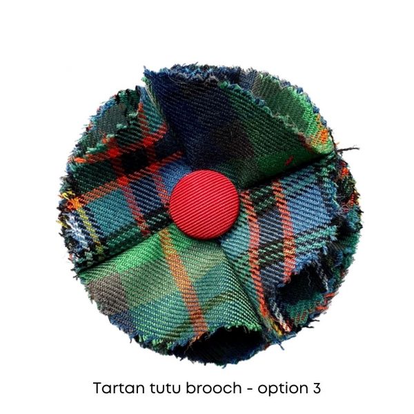 Handmade Lochcarron tartan brooch option 3