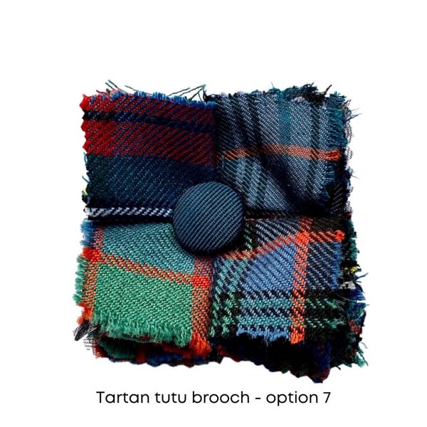 Handmade Lochcarron tartan brooch option 7