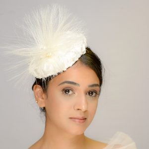 Bridal pillbox headpiece finished with crin