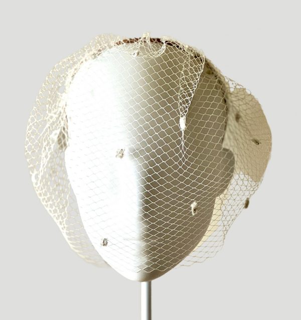 Independant veil on headband