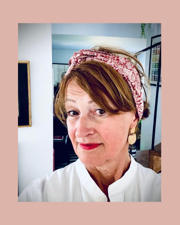 Nikky wears the William Morris Sunflower effortless headwrap