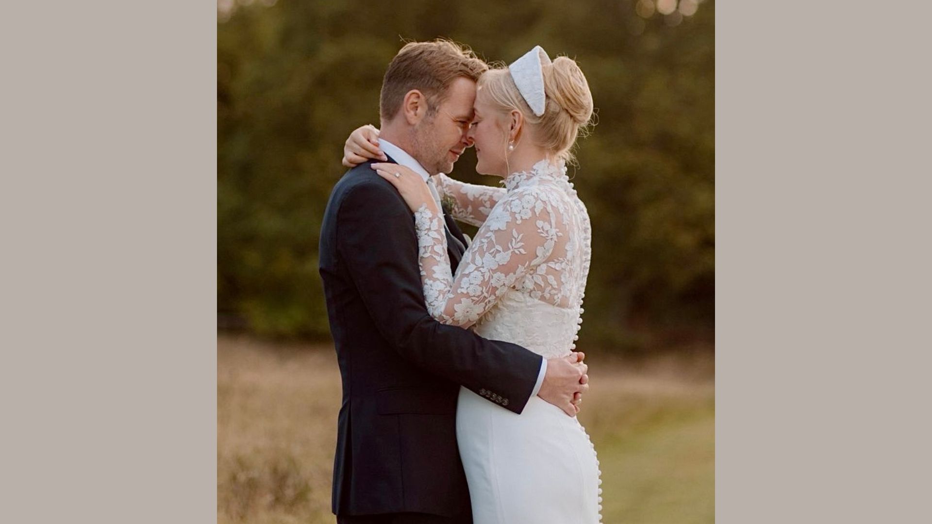￼Emily & Charles - dress detail